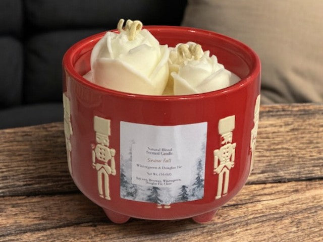 Christmas Candle-  Douglas Fir & Wintergreen Limited edition (Snow Fall)